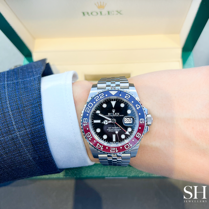 Rolex GMT-Master II 40mm 'Pepsi' Steel Black Dial Button Markers 2022 Ref m126710blro-0001 (#382)