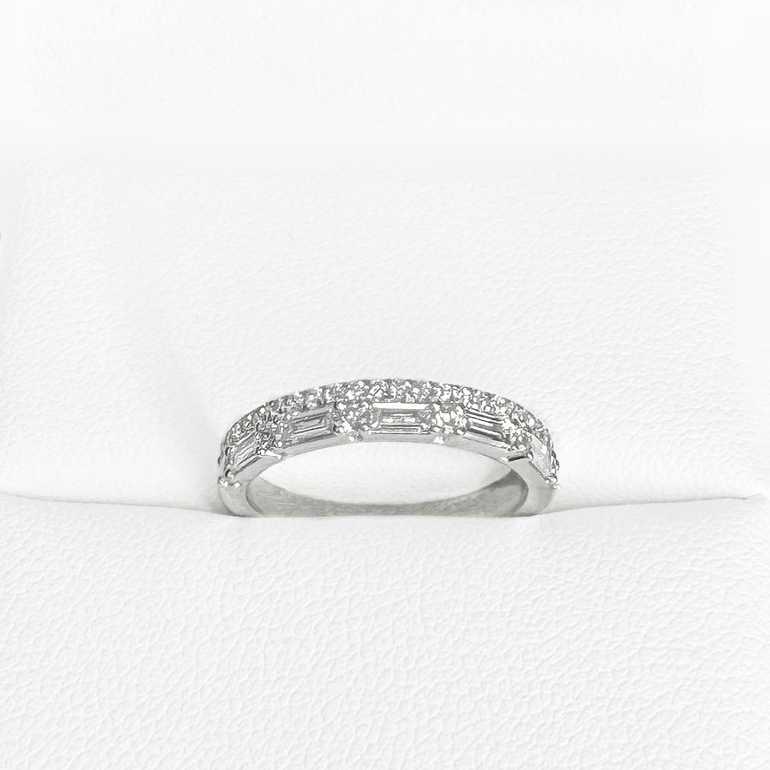 Baguette and Pave Diamond Trim (3.1mm) - W1039