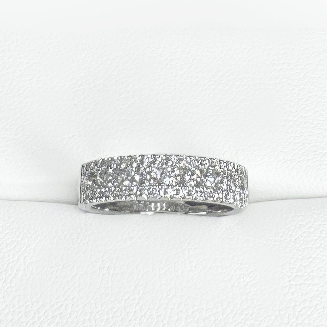 Channel and Pavé Fusion Diamond Band (4.7mm) - W1044