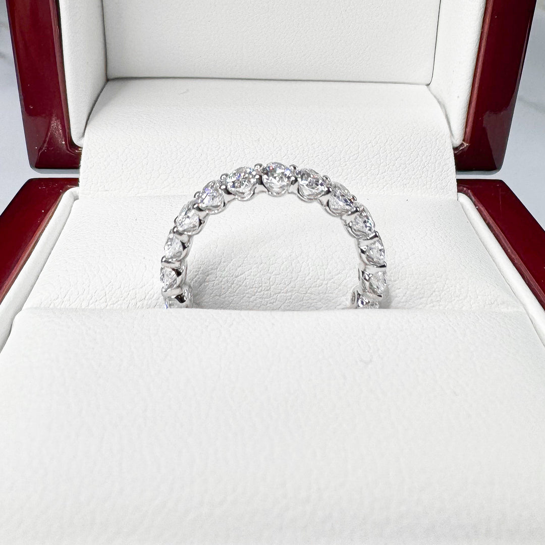 Oval Scalloped Eternity Diamond Band (4mm) - W1054