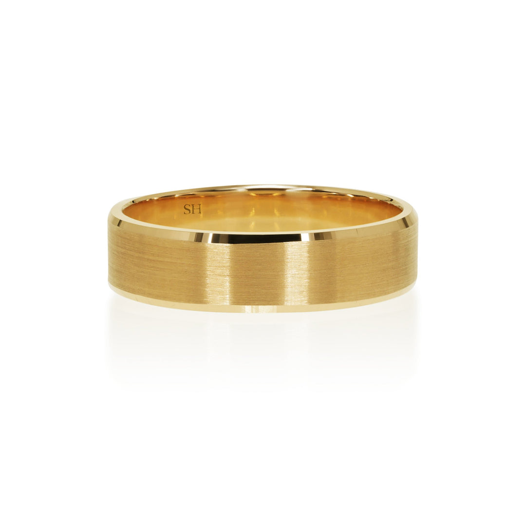 Pictured with 18k Yellow gold|thumb_caption: 18k Yellow Gold|thumb_group:1