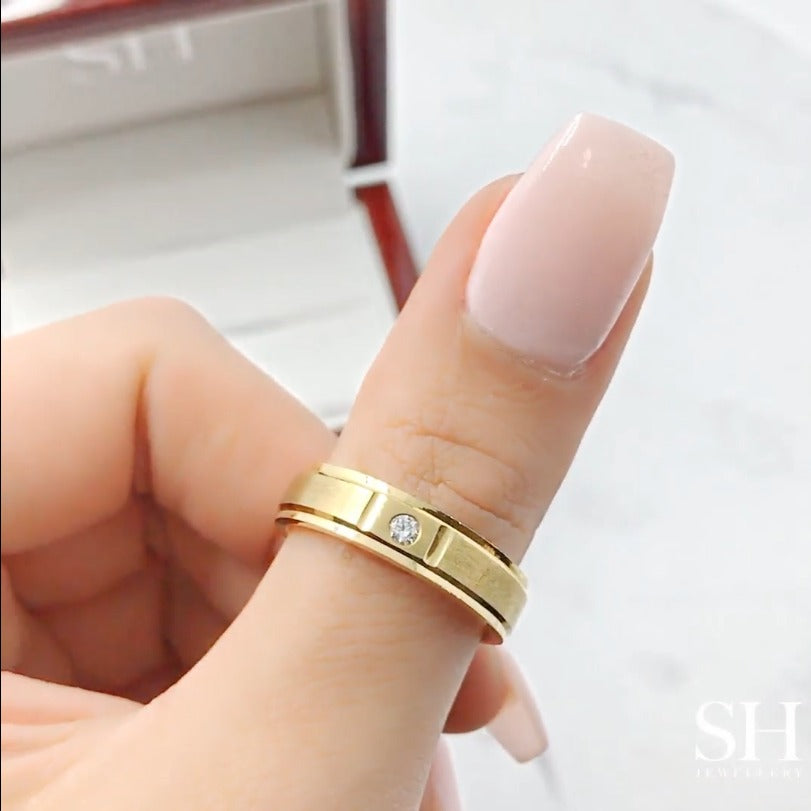 thumb_caption: Pictured with 18k yellow gold|thumb_group:2|grid_preview:true