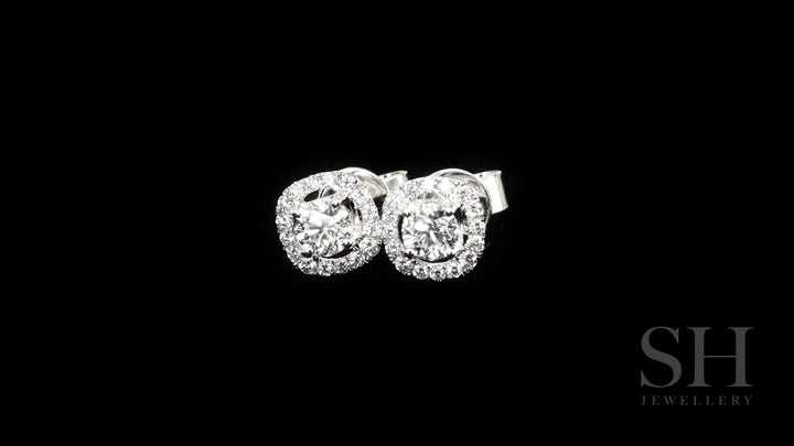 video:fUDoWs_xUHc|video360:true|caption:Shown with 0.50ct TW|option:Carats=0.5 carat|thumb_caption:0.50ct TW centre diamonds (0.25ct each)|thumb_group:2