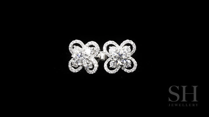 video:5ukCQR4ykZc|video360:true|caption:Shown with 0.44ct TW|option:Carats=0.4 carat|thumb_caption:0.44ct TW centre diamonds (0.22ct each)|thumb_group:2