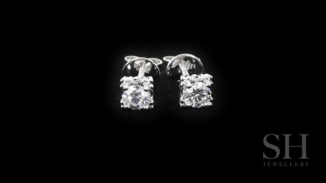 video:yVI6wFsqXbk|video360:true|caption:Shown with 0.86ct diamond.|option:Carats=0.50 carat|thumb_caption:0.50ct TW centre diamonds (0.25ct each)|thumb_group:2