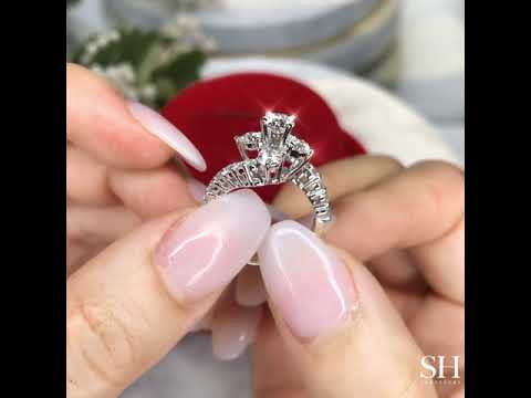 4-Leaf Floral Engagement Ring with Claw-Set Diamond Band - W0588